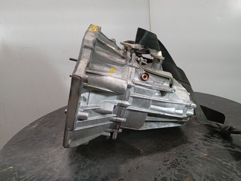Recambio de caja cambios para dacia duster ambience 4x2 referencia OEM IAM TL4075  