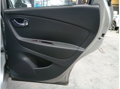 GUARNECIDO PUERTA TRASERA DERECHA 