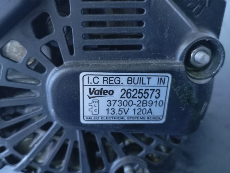 Recambio de alternador para kia carens ( ) concep referencia OEM IAM 2625573 37300-2B910 