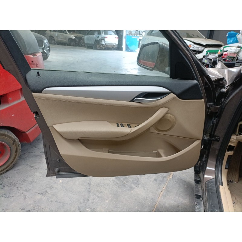 Recambio de guarnecido puerta delantera izquierda para bmw x1 (e84) sdrive 18 d referencia OEM IAM   