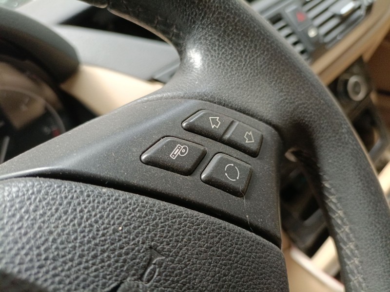 Recambio de volante para bmw x1 (e84) sdrive 18 d referencia OEM IAM   