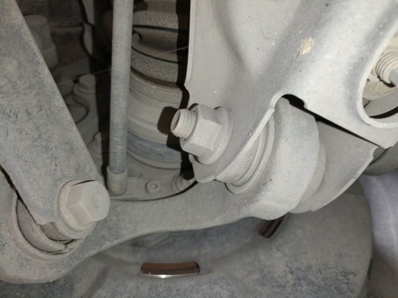 Recambio de mangueta trasera derecha para bmw x1 (e84) sdrive 18 d referencia OEM IAM   