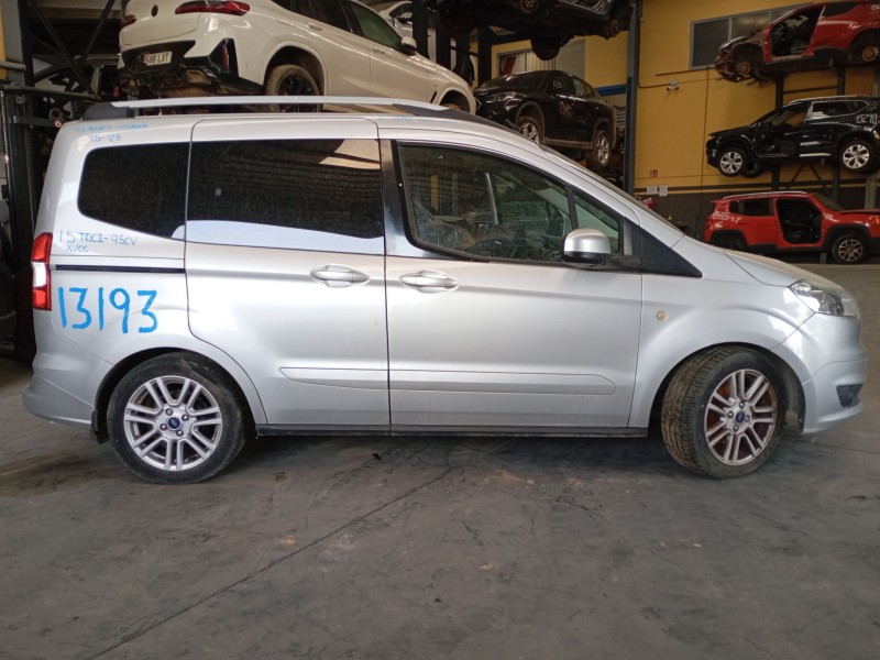 ford tourneo courier b460 monospace del año 2017