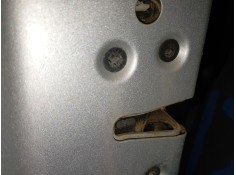 CERRADURA PUERTA TRASERA IZQUIERDA 