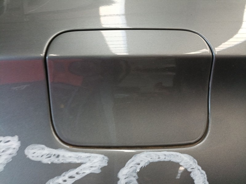 Recambio de tapa exterior combustible para bmw x6 (e71, e72) xdrive 40 d referencia OEM IAM   