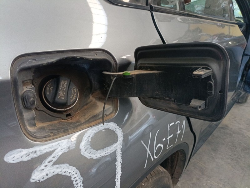 Recambio de tapa exterior combustible para bmw x6 (e71, e72) xdrive 40 d referencia OEM IAM   