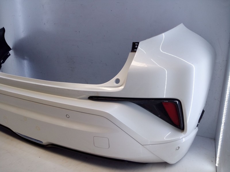 Recambio de paragolpes trasero para toyota c-hr (_x1_) 1.8 hybrid (zyx10_, zyx11_) referencia OEM IAM   