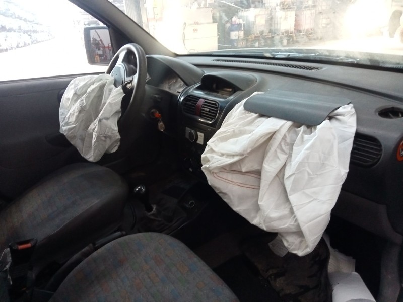 opel combo furgoneta/monovolumen del año 2005