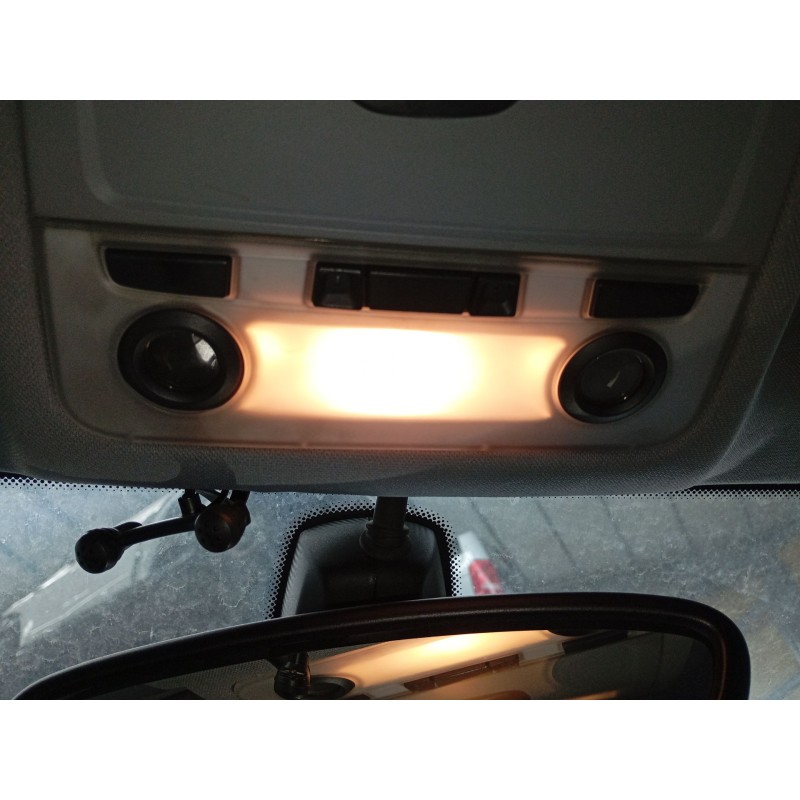 Recambio de luz interior para bmw 1 (e87) 118 d referencia OEM IAM   