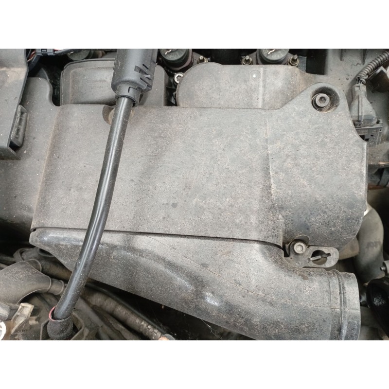 Recambio de filtro aire para bmw 1 (e87) 118 d referencia OEM IAM   