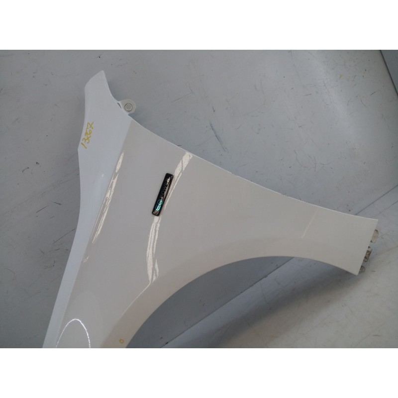 Recambio de aleta delantera izquierda para mercedes-benz clase a sedán (v177) a 250 e (177.186) referencia OEM IAM   