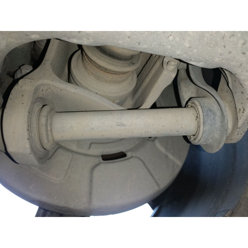 Recambio de mangueta trasera izquierda para bmw x6 (e71, e72) xdrive 40 d referencia OEM IAM   