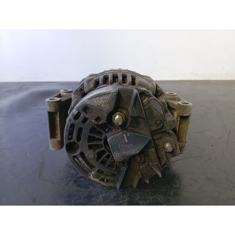 Recambio de alternador para mercedes-benz sprinter 02.00  caja cerrada referencia OEM IAM   