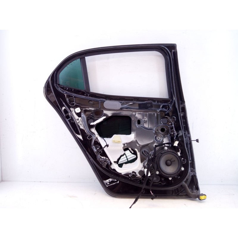 Recambio de puerta trasera izquierda para renault megane iv sedán 1.3 tce 140 (lvnb) referencia OEM IAM   