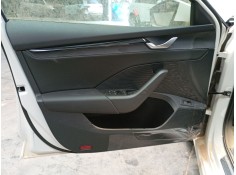 GUARNECIDO PUERTA DELANTERA IZQUIERDA 