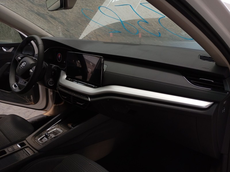 Recambio de salpicadero para skoda octavia iv combi (nx5, pv5) 2.0 tdi referencia OEM IAM   