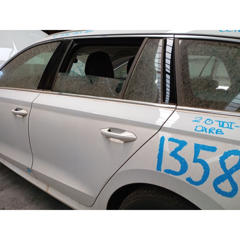 Recambio de puerta trasera izquierda para skoda octavia iv combi (nx5, pv5) 2.0 tdi referencia OEM IAM   