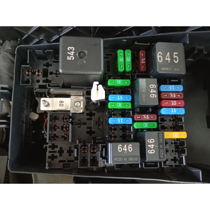 Recambio de caja reles / fusibles para skoda octavia iv combi (nx5, pv5) 2.0 tdi referencia OEM IAM   