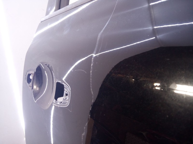 Recambio de puerta delantera derecha para renault megane iv sedán 1.3 tce 140 (lvnb) referencia OEM IAM   