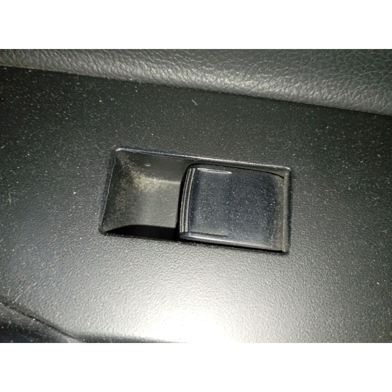Recambio de mando elevalunas delantero derecho para toyota auris (_e18_) 1.4 d-4d (nde180_) referencia OEM IAM   