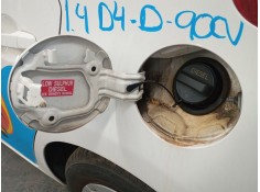 Recambio de tapa exterior combustible para toyota auris (_e18_) 1.4 d-4d (nde180_) referencia OEM IAM    2