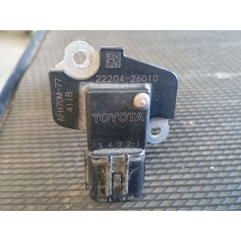 Recambio de caudalimetro para toyota auris (_e18_) 1.4 d-4d (nde180_) referencia OEM IAM 2220426010  