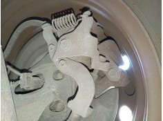 Recambio de pinza freno trasera derecha para toyota auris (_e18_) 1.4 d-4d (nde180_) referencia OEM IAM   