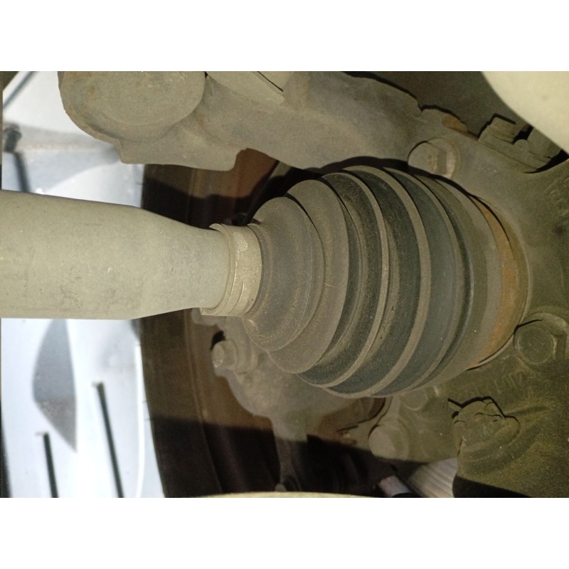 Recambio de transmision delantera derecha para toyota auris (_e18_) 1.4 d-4d (nde180_) referencia OEM IAM   