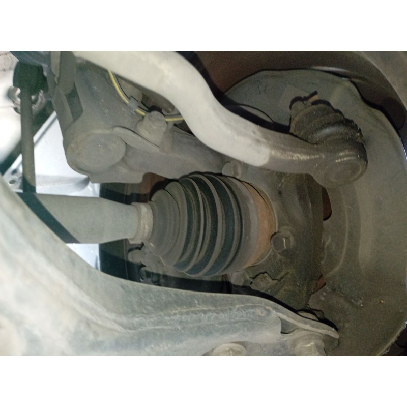 Recambio de mangueta delantera derecha para toyota auris (_e18_) 1.4 d-4d (nde180_) referencia OEM IAM   