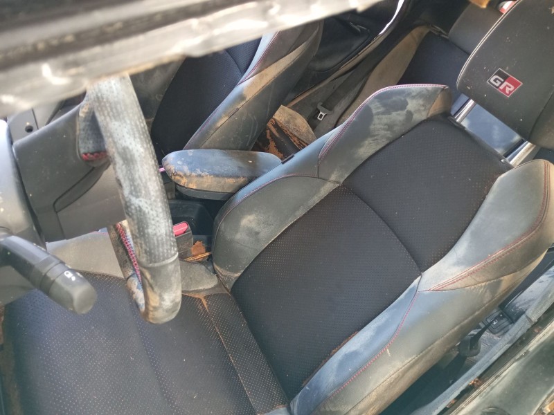 toyota yaris (_p21_, _pa1_, _ph1_) del año 2024