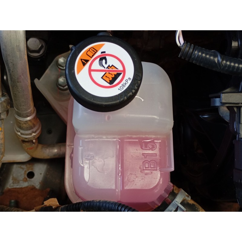 Recambio de deposito expansion para toyota yaris (_p21_, _pa1_, _ph1_) 1.5 hybrid (mxph11) referencia OEM IAM   