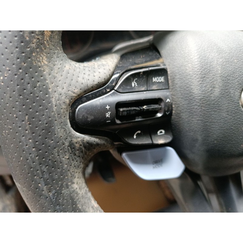 Recambio de volante para hyundai i30 (pde, pd, pden) 2.0 n referencia OEM IAM   