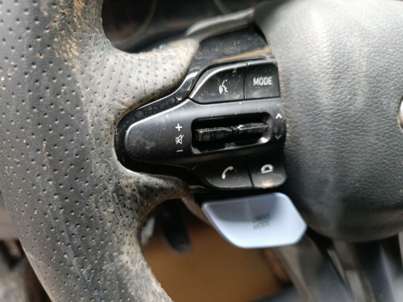 Recambio de volante para hyundai i30 (pde, pd, pden) 2.0 n referencia OEM IAM   