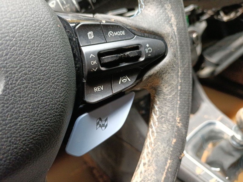 Recambio de volante para hyundai i30 (pde, pd, pden) 2.0 n referencia OEM IAM   