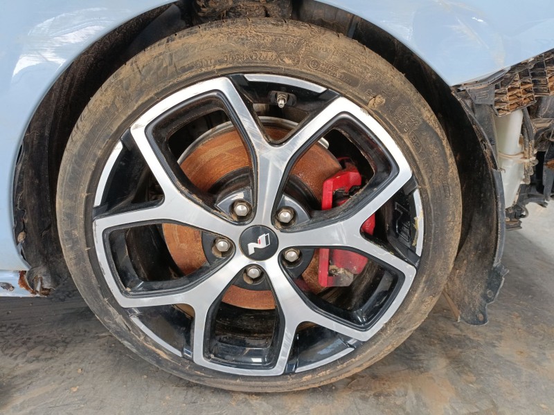 Recambio de llanta para hyundai i30 (pde, pd, pden) 2.0 n referencia OEM IAM 225/40/18  