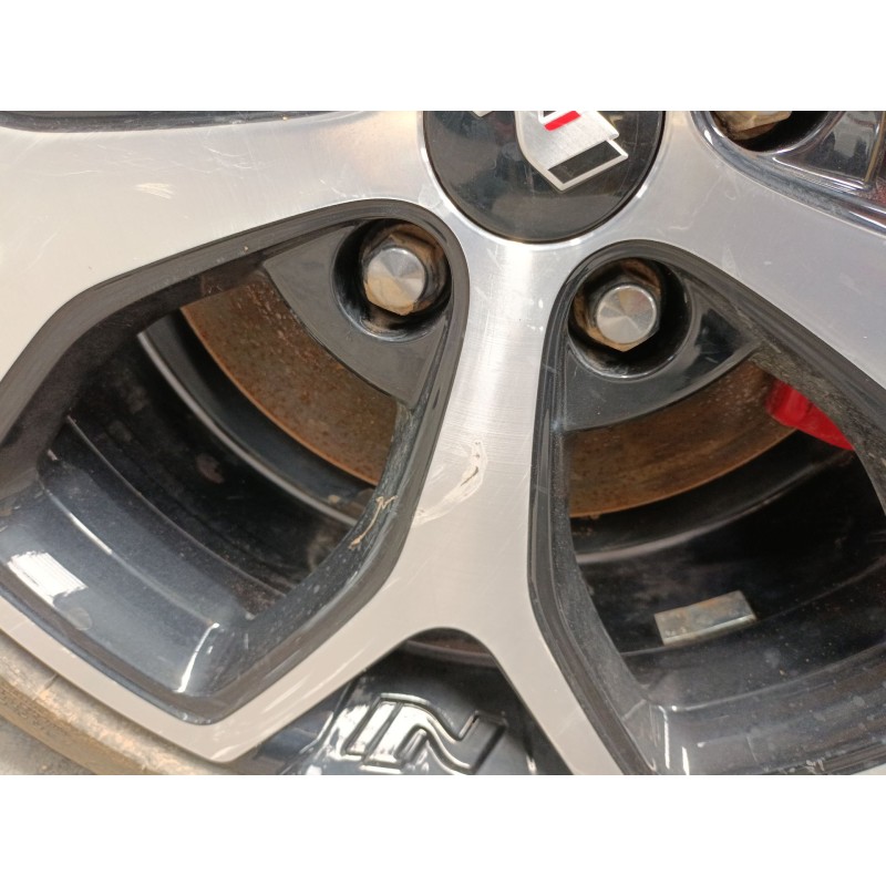 Recambio de llanta para hyundai i30 (pde, pd, pden) 2.0 n referencia OEM IAM 225/40/18  