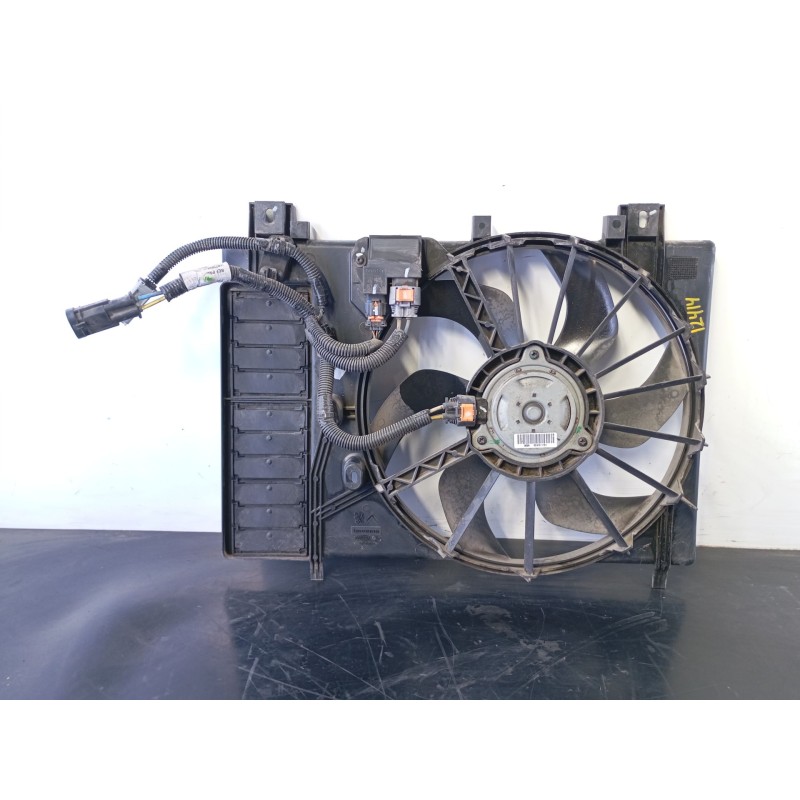 Recambio de electroventilador para peugeot 508 allure hybrid4 referencia OEM IAM 9687386880C03  