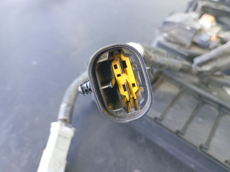 Recambio de electroventilador para peugeot 508 allure hybrid4 referencia OEM IAM 9687386880C03  