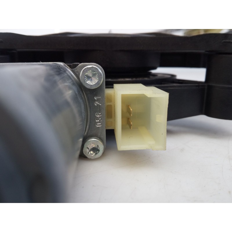 Recambio de elevalunas delantero derecho para audi a4 b9 (8w2, 8wc) 30 tdi mild hybrid referencia OEM IAM   