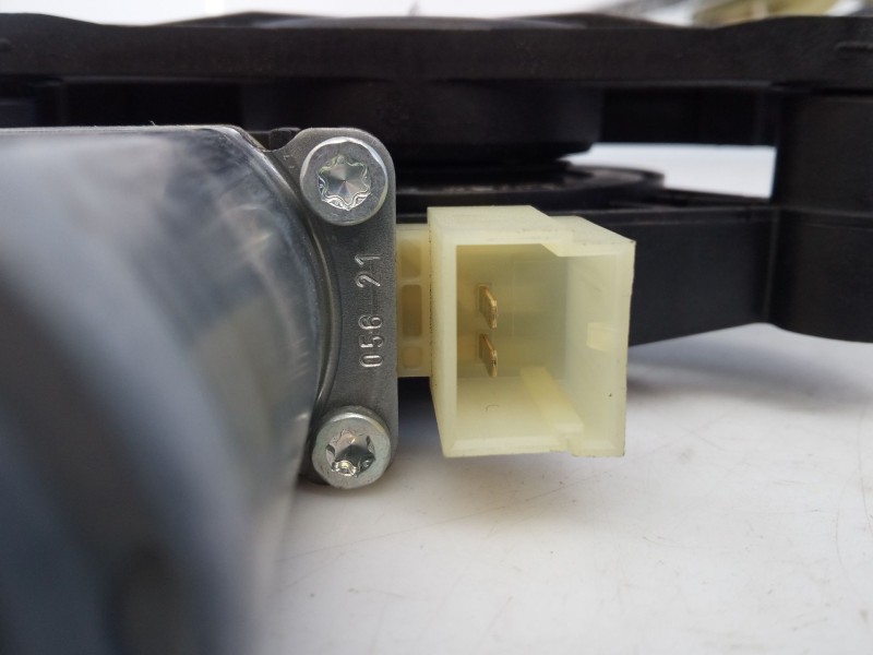 Recambio de elevalunas delantero derecho para audi a4 b9 (8w2, 8wc) 30 tdi mild hybrid referencia OEM IAM   