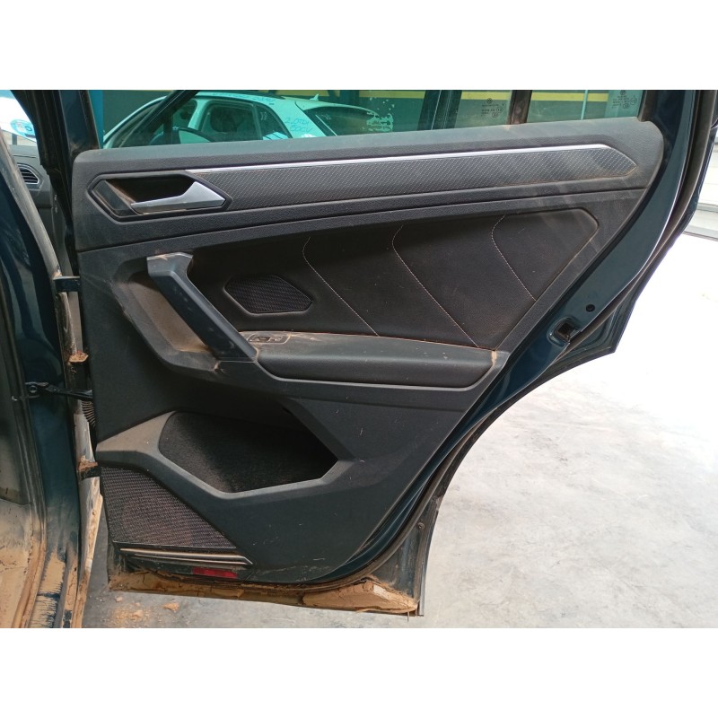 Recambio de guarnecido puerta trasera derecha para volkswagen tiguan (ad1, ax1) 2.0 tdi 4motion referencia OEM IAM   