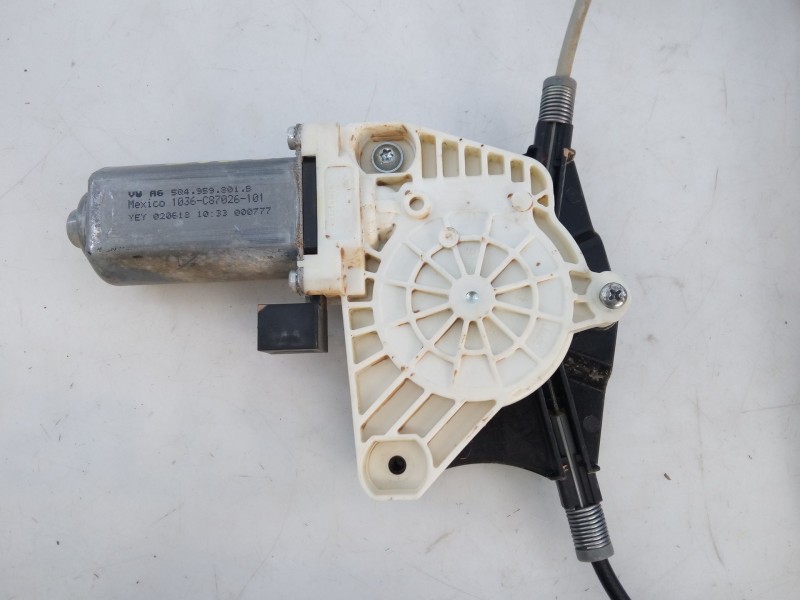 Recambio de elevalunas delantero derecho para volkswagen tiguan allspace (bw2, bj2) 2.0 tdi 4motion referencia OEM IAM 5Q4959801