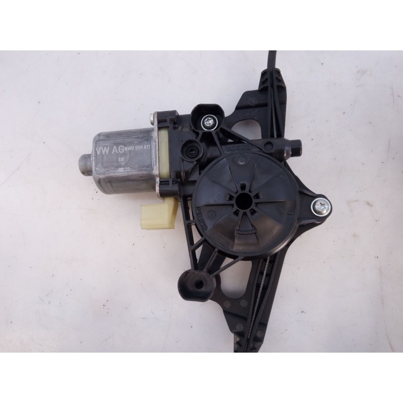 Recambio de elevalunas trasero izquierdo para audi a4 b9 (8w2, 8wc) 30 tdi mild hybrid referencia OEM IAM 0130822669  