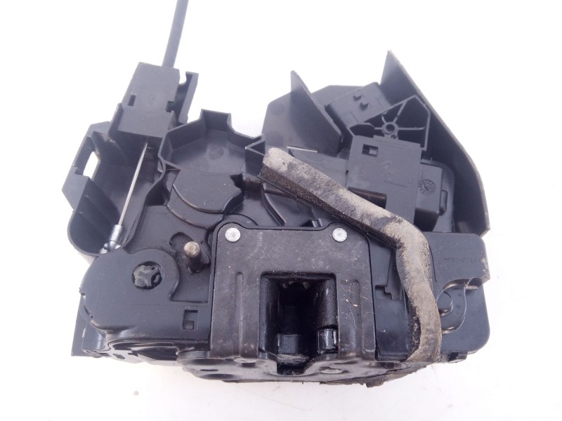 Recambio de cerradura puerta trasera derecha para renault megane iv sedán 1.3 tce 140 (lvnb) referencia OEM IAM   