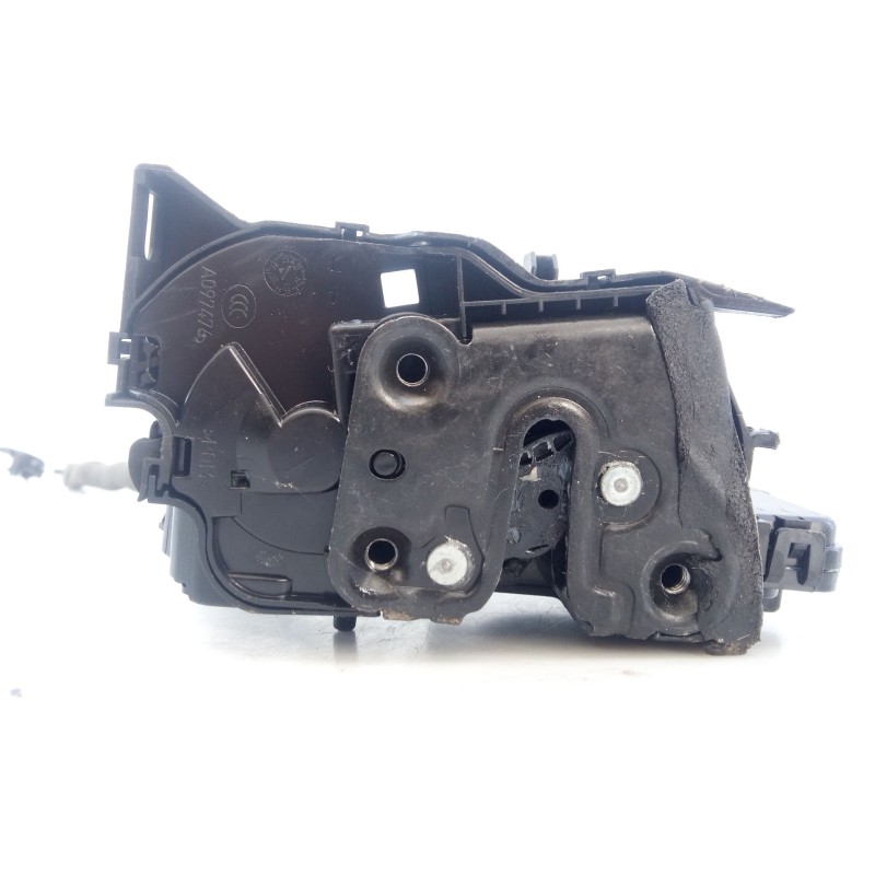 Recambio de cerradura puerta trasera izquierda para renault megane iv sedán 1.3 tce 140 (lvnb) referencia OEM IAM   
