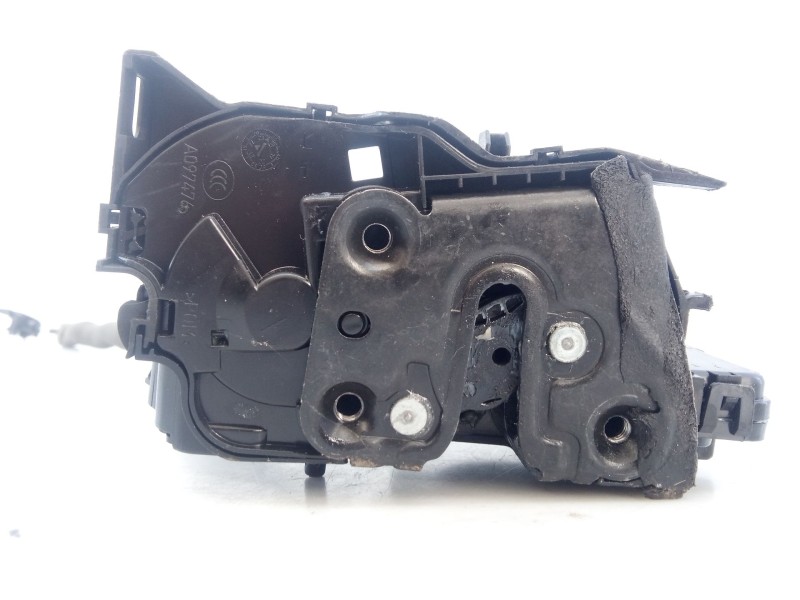 Recambio de cerradura puerta trasera izquierda para renault megane iv sedán 1.3 tce 140 (lvnb) referencia OEM IAM   