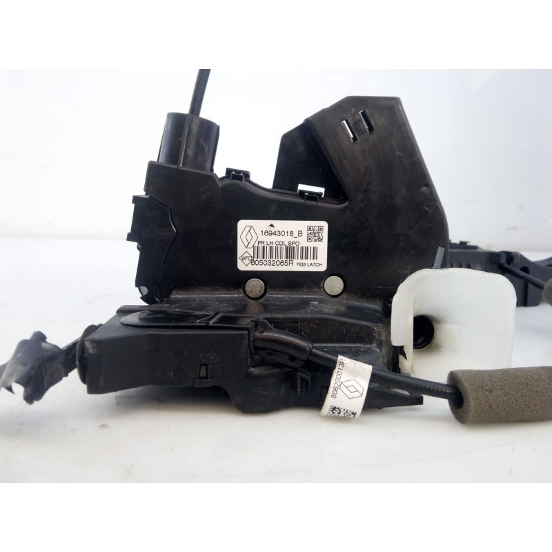 Recambio de cerradura puerta delantera izquierda para renault megane iv sedán 1.3 tce 140 (lvnb) referencia OEM IAM 805032065R  