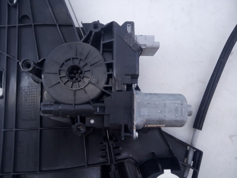 Recambio de elevalunas delantero izquierdo para peugeot 208 ii (ub_, up_, uw_, uj_) 1.2 puretech 100 referencia OEM IAM 98290436