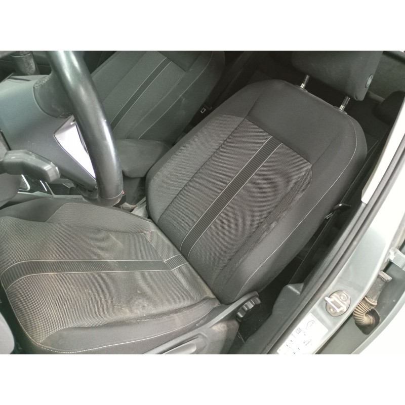 volkswagen t-roc (a11, d11) del año 2022