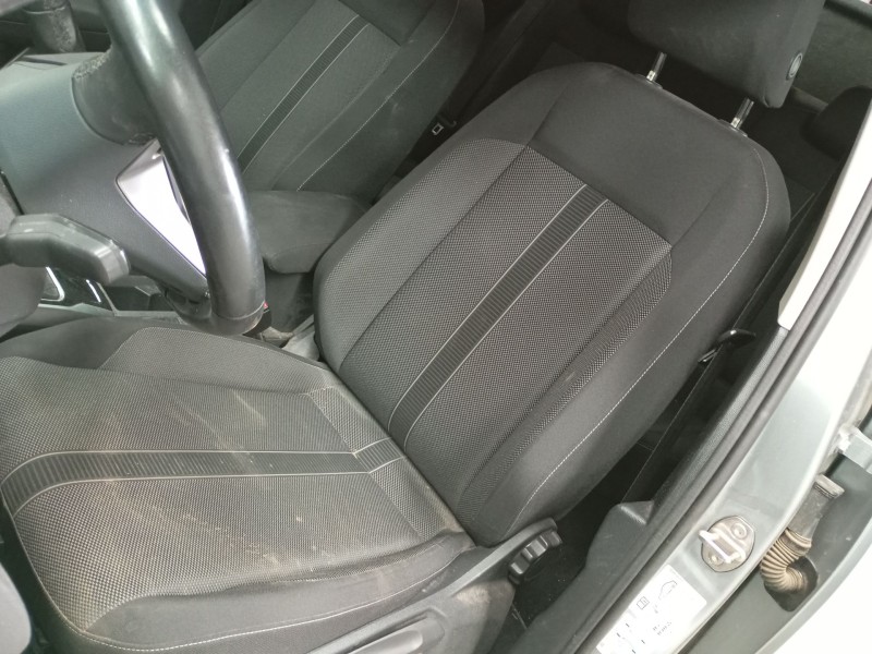 volkswagen t-roc (a11, d11) del año 2022